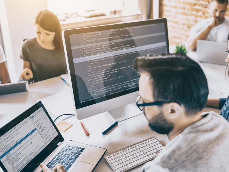 Yazılım Sektöründe Büyük Çöküş: Müşteriler Yanlış Hizmetten Bıkmış Durumda!